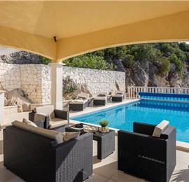 3 Bedroom Villa in Uvala Ljubljeva near Trogir, sleeps 6-7